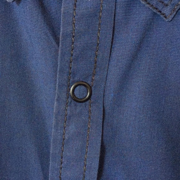 Short sleeve INC shirt. - Picture 7 of 7